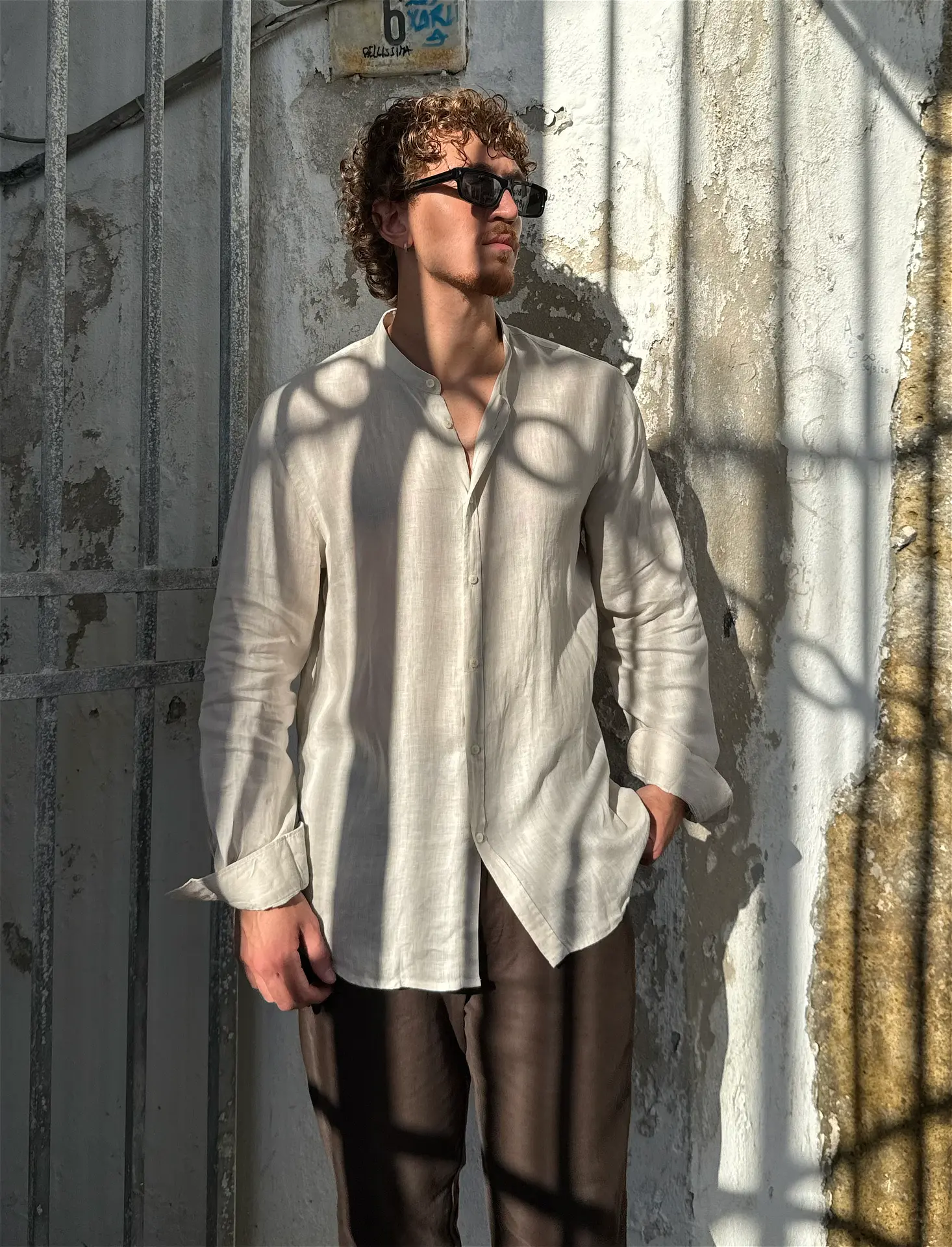 Hero foto con camicia collo alla coreana beige - Archivio Tessile