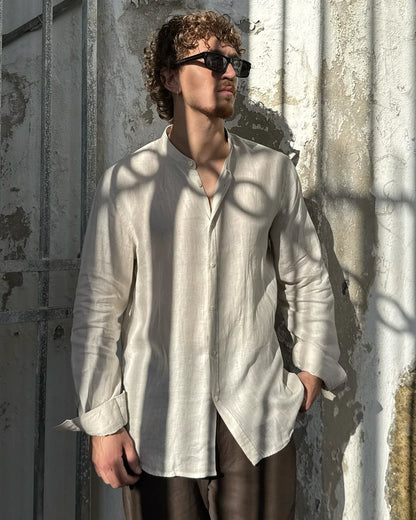 Camicia puro lino coreana beige indossata shooting - Archivio Tessile