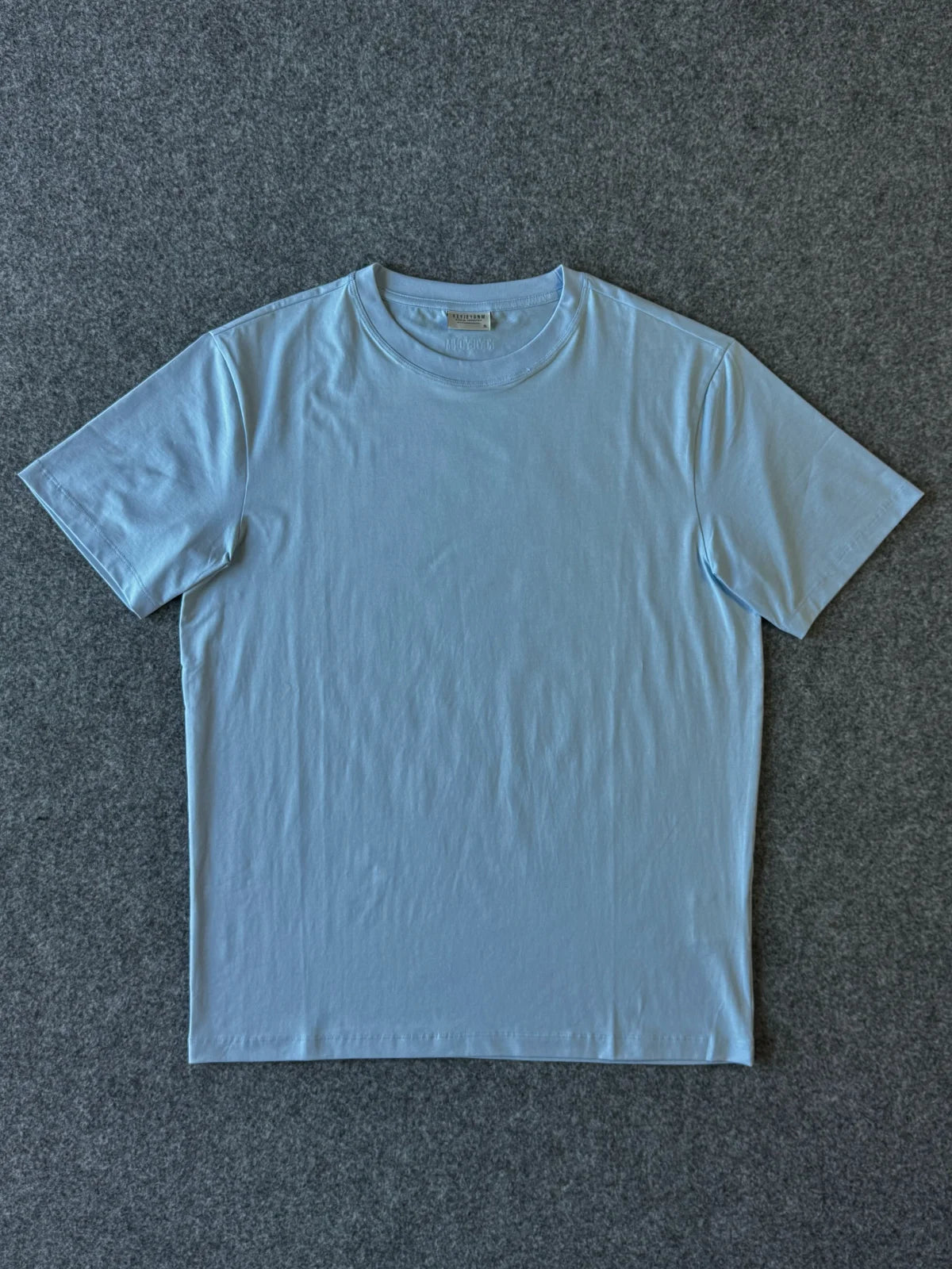 T-shirt in cotone stretch celeste - Archivio Tessile