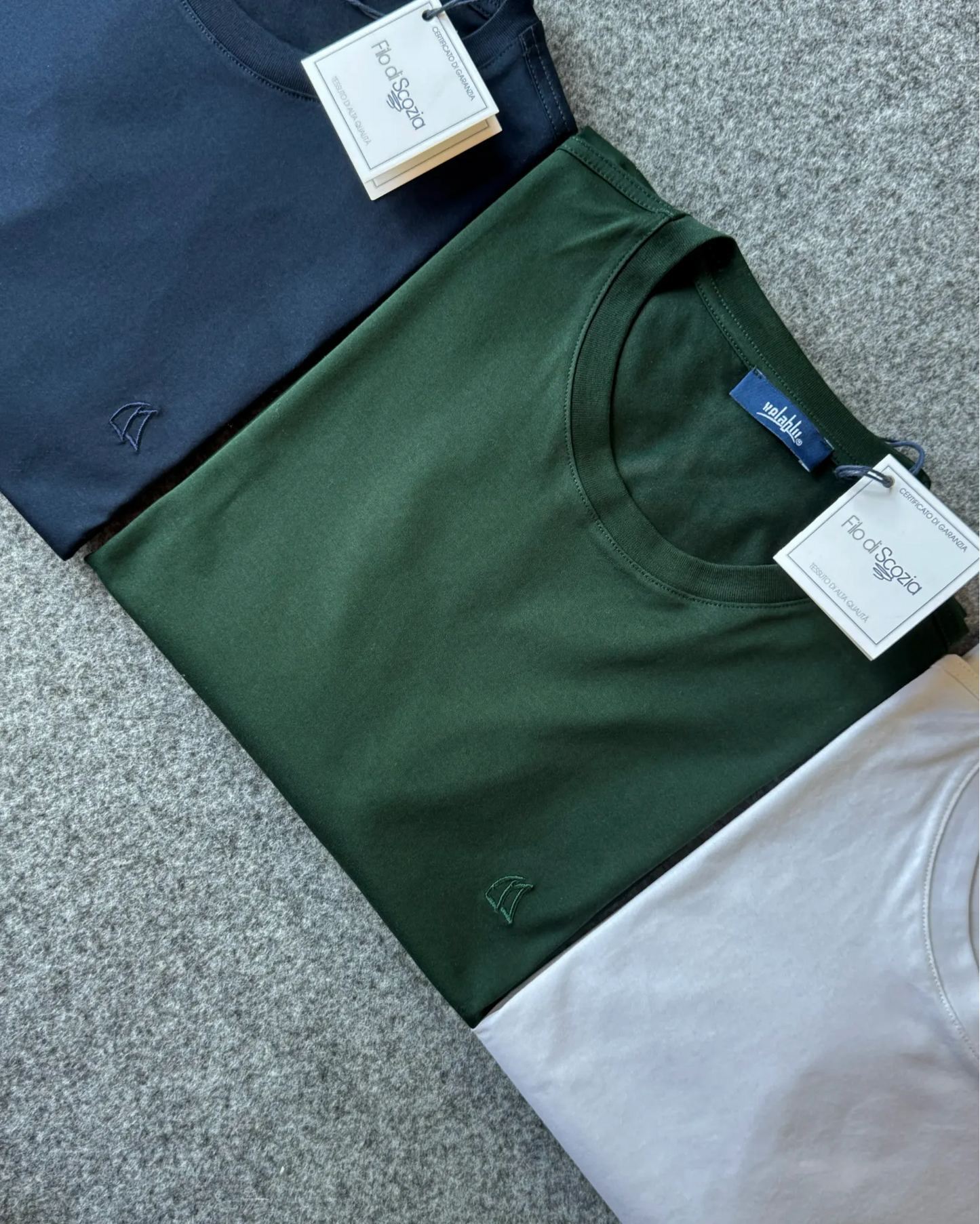 T-shirt in filo di scozia tre colori alta qualità - Archivio Tessile