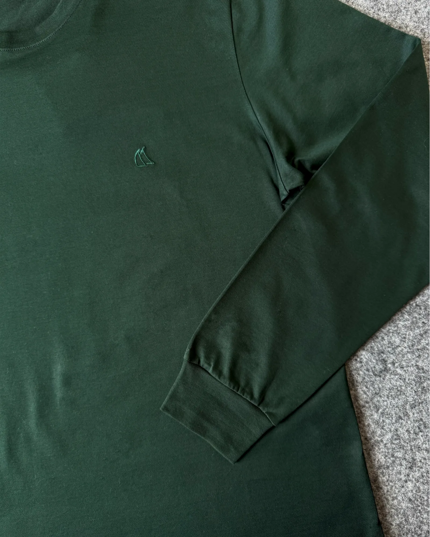 T-shirt in filo di scozia dettaglio polsino - Archivio Tessile