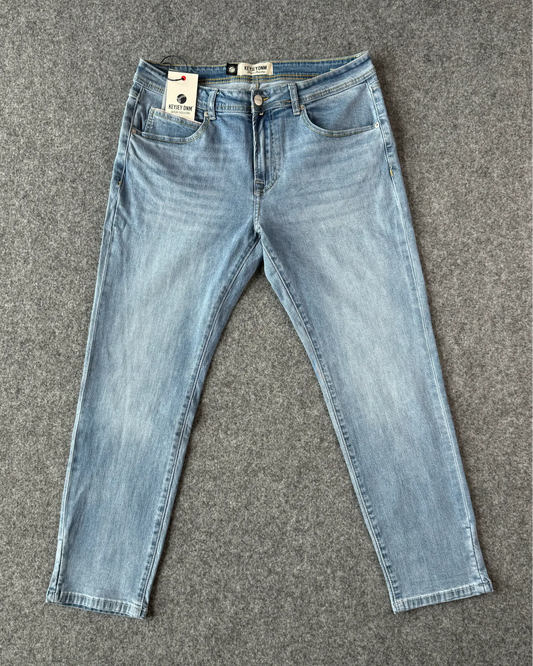 jeans-carrot-fit-con-profilo-cimosato-KeyJey